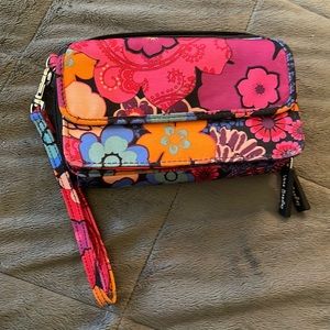 Vera Bradley floral wristlet